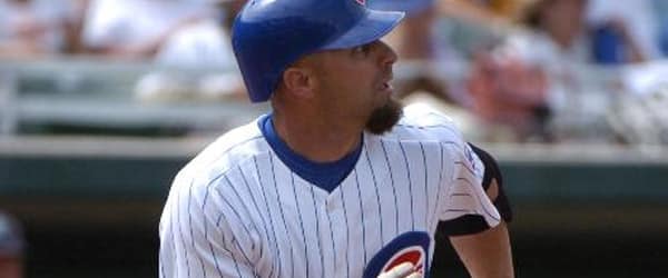 Cubs Sign Reed Johnson and Koyie Hill