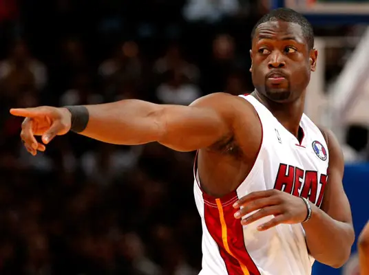 Dwyane Wade Gets Away With a Massive Travel In The 2011 NBA Finals