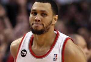 Why Brandon Roy's Knees Should Scare the Chicago Bulls 1 Brandon Roy averaged a career low 12.2 ppg in 2010-11