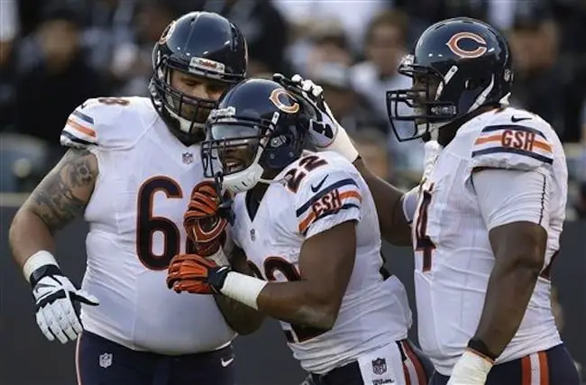 Bears' starters sharpen edges in 34-26 win over Raiders 1 Ben Margot / AP Photo