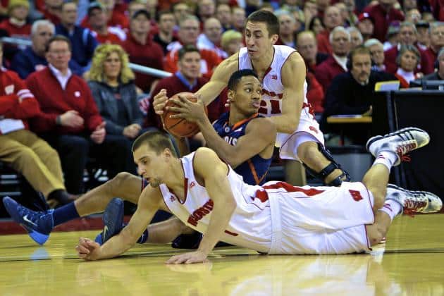 Wisconsin outlasts Illinois as they drop their 8th straight game for first time in 40 years