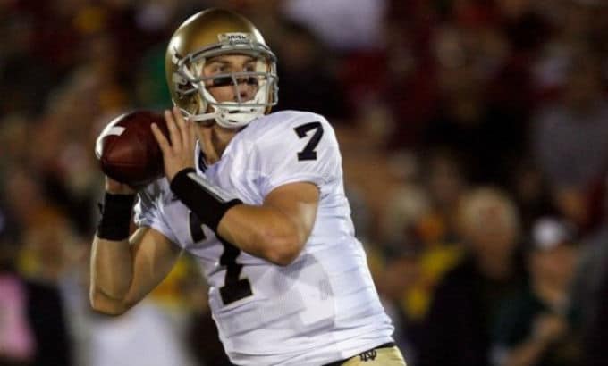 Bears Sign Jimmy Clausen