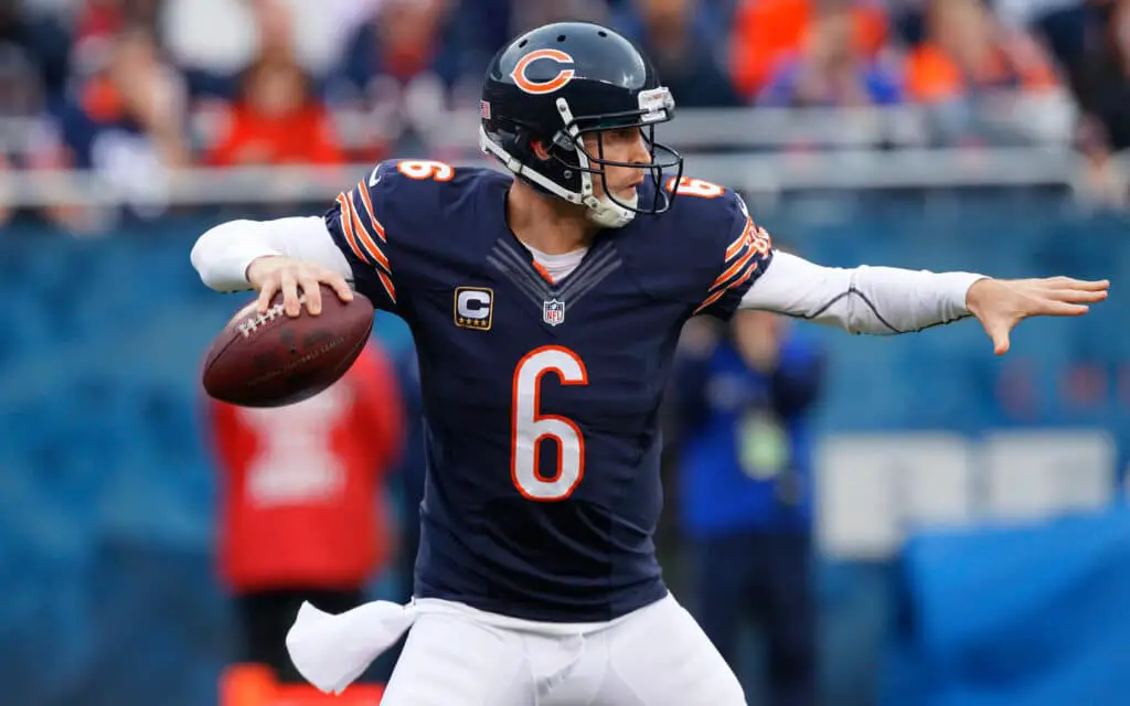 Jay cutler passes sid luckman for chicago bears all time passing