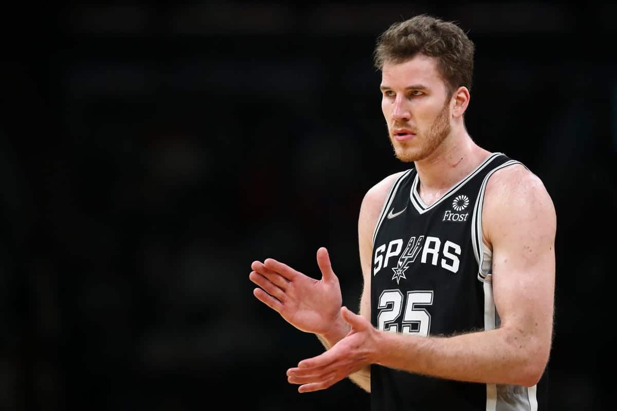Chicago Bulls eyeing center Jakob Poeltl but San Antonio turned them down