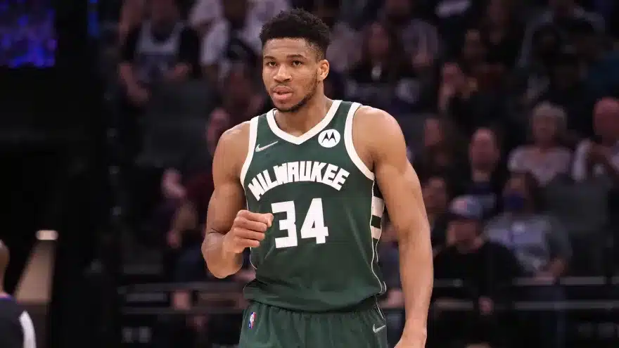 bucks giannis antetokounmpo khris middleton out