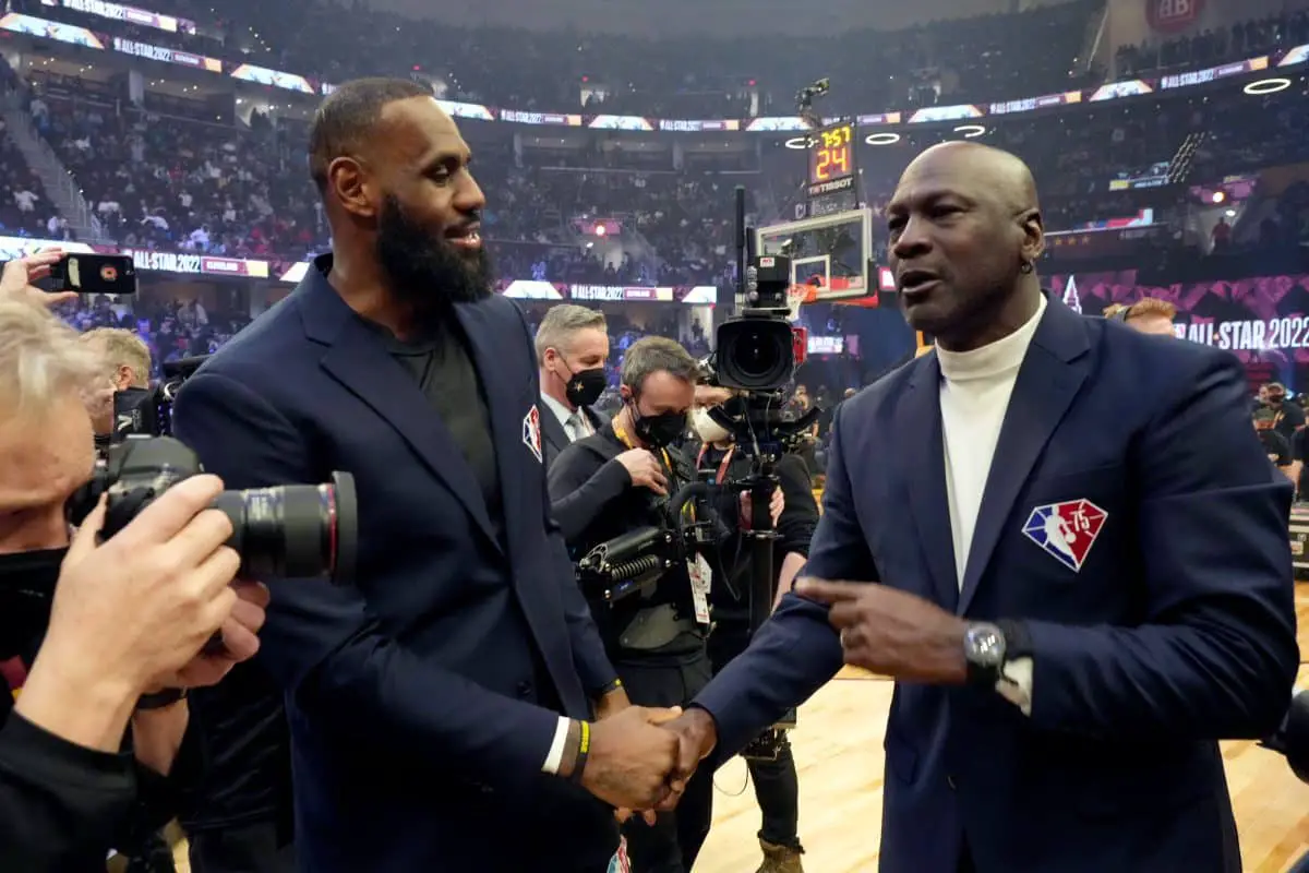 michael-jordan-nba-50th-anniversary-vs-lebron-75th-team