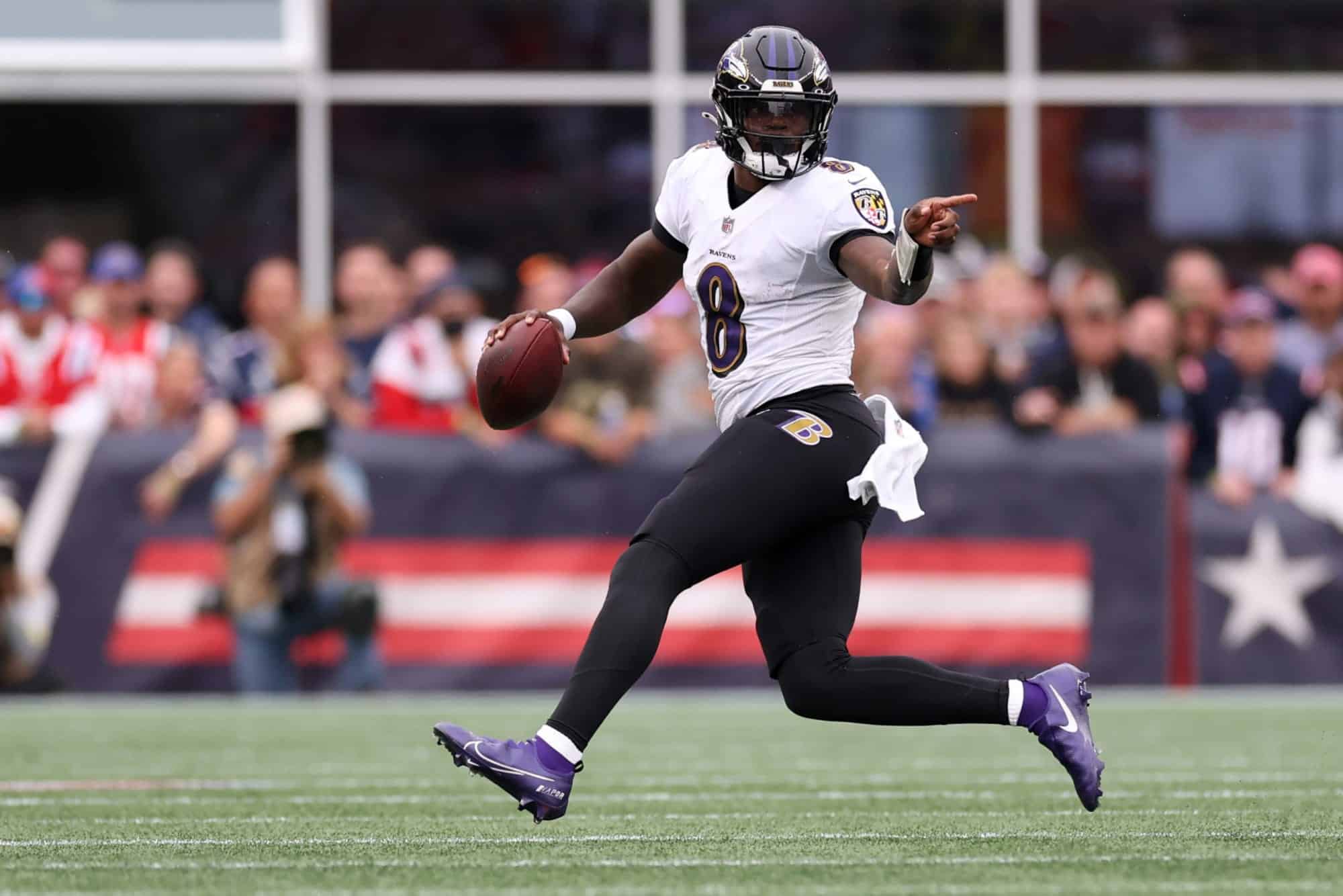 Week 8 NFL betting lines and moves