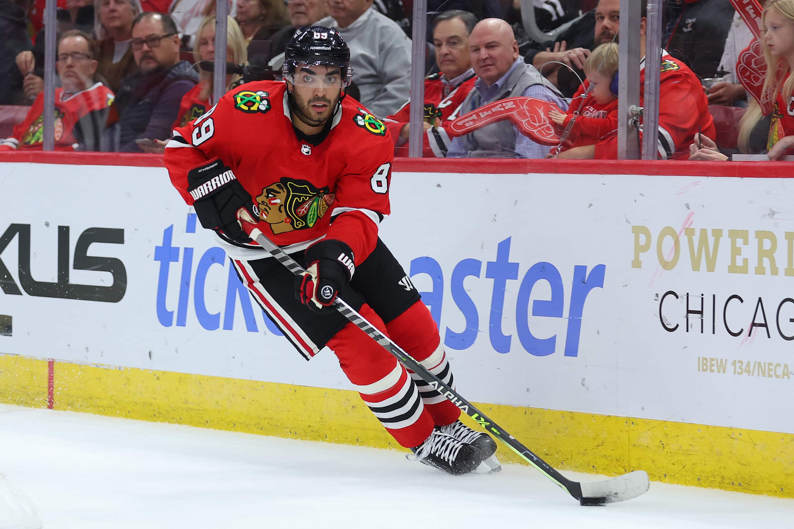 Blackhawks, Athanasiou agree to 2-year, $8.5 million contract