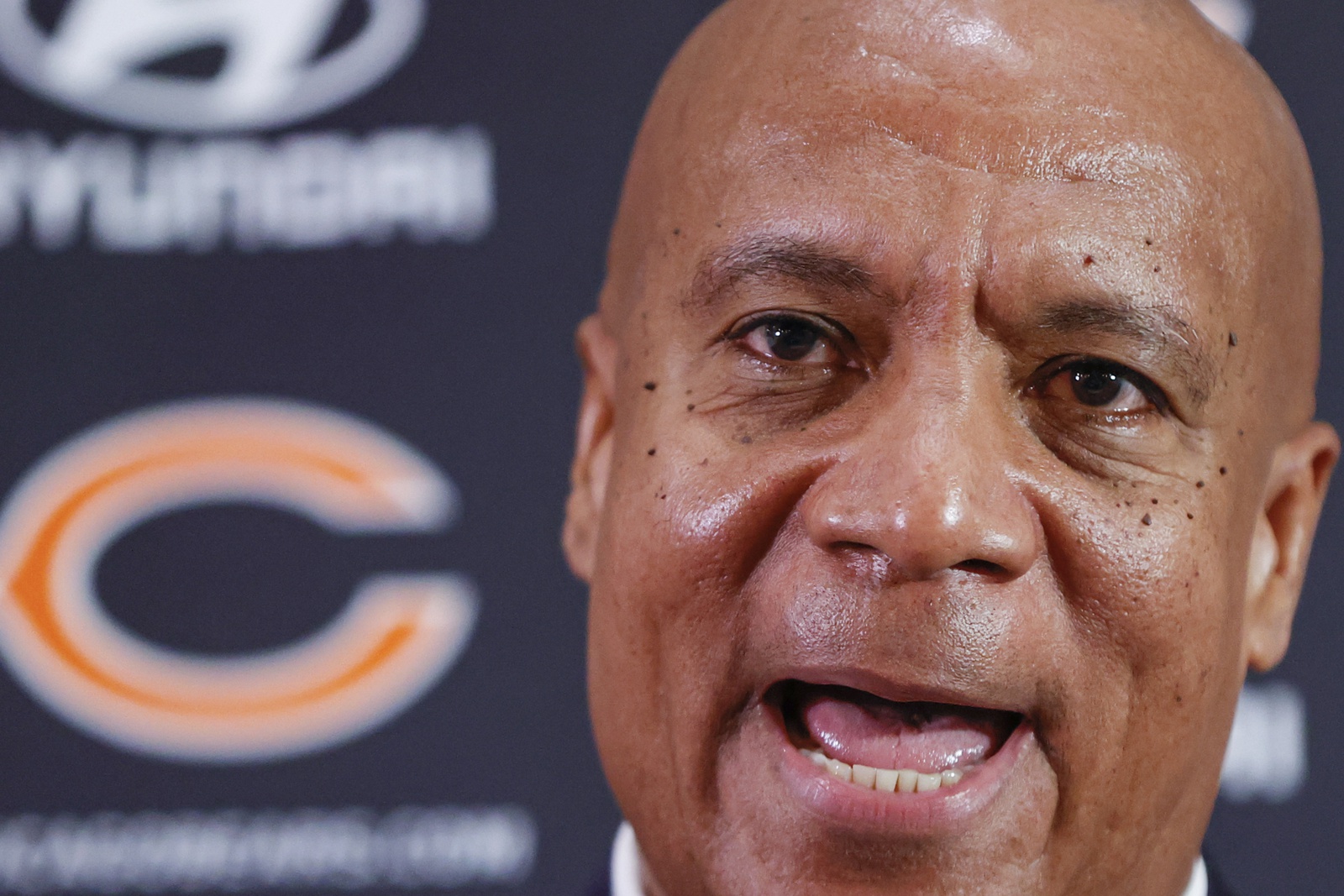 Chicago Bears fans blame Kevin Warren for reported dissent in Halas Hall about keeping Justin Fields