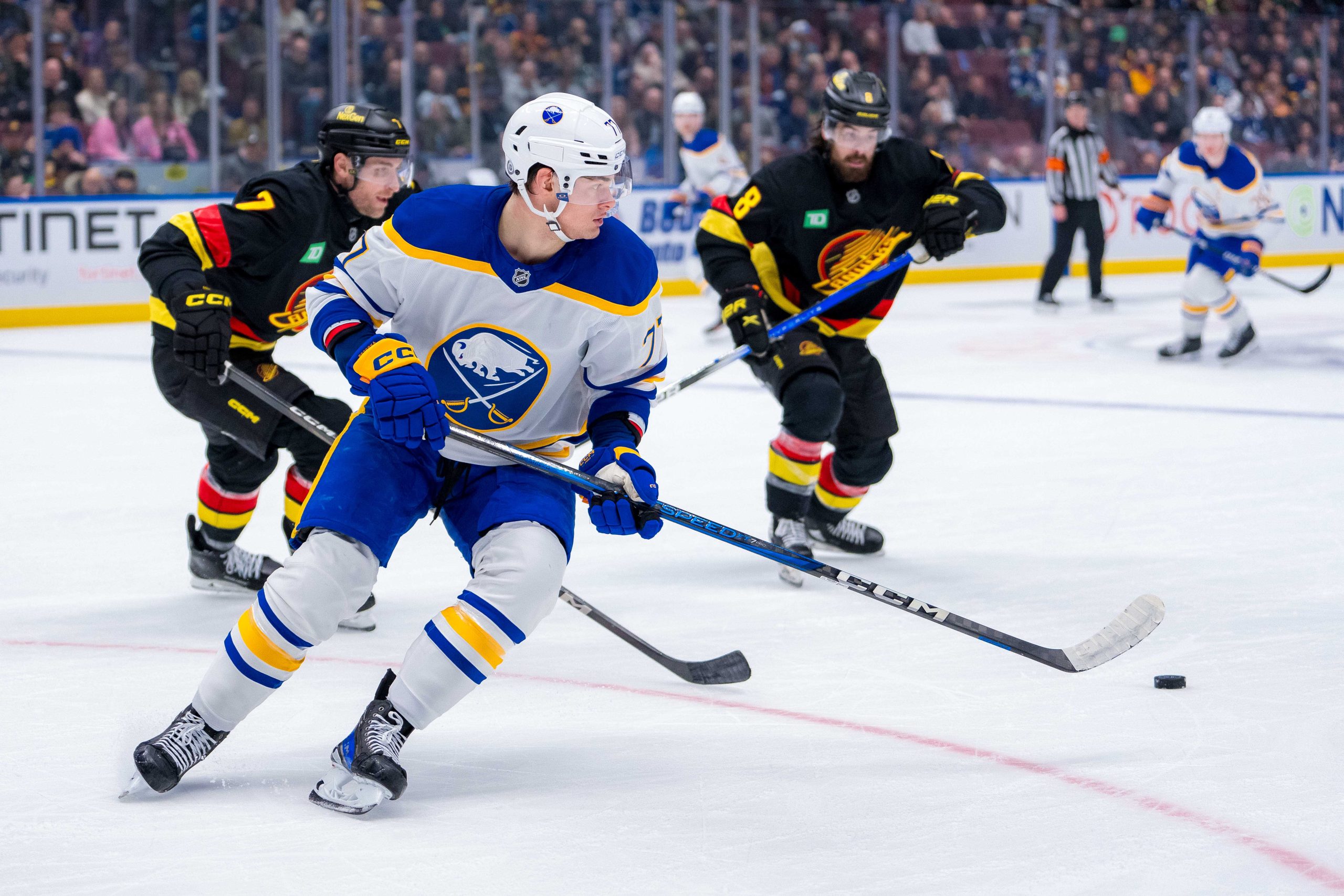 Chicago Blackhawks linked to 23-year-old rising star in trade with Buffalo Sabres