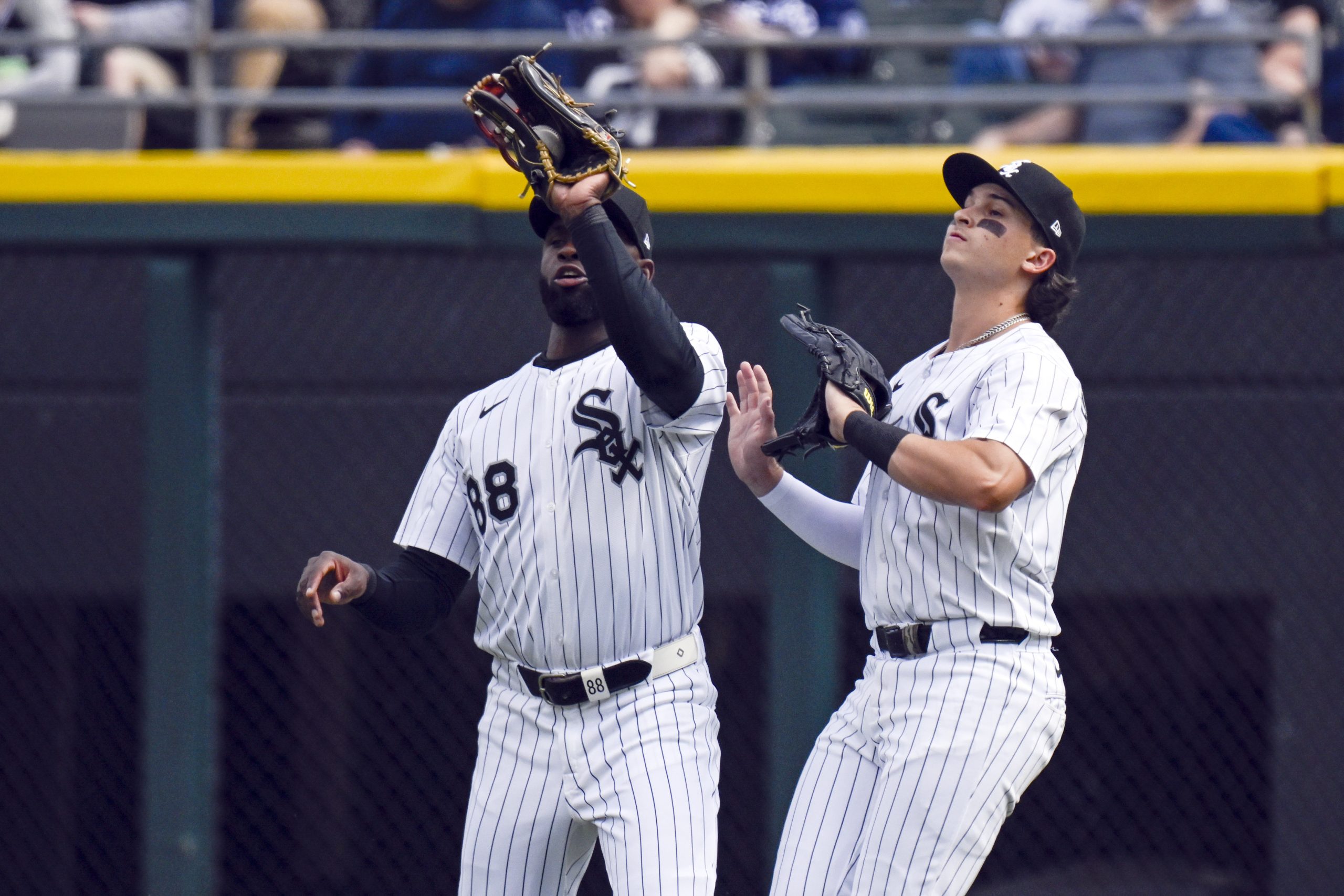 Chicago White Sox: At least one player is leading in one major category