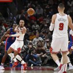 Chicago Bulls have 2 players for the Mavs amid trade report 2 Chicago Bulls guard Tre Jones (30) passes the ball to center Nikola Vucevic (9) during the second half against the Detroit Pistons at the United Center.