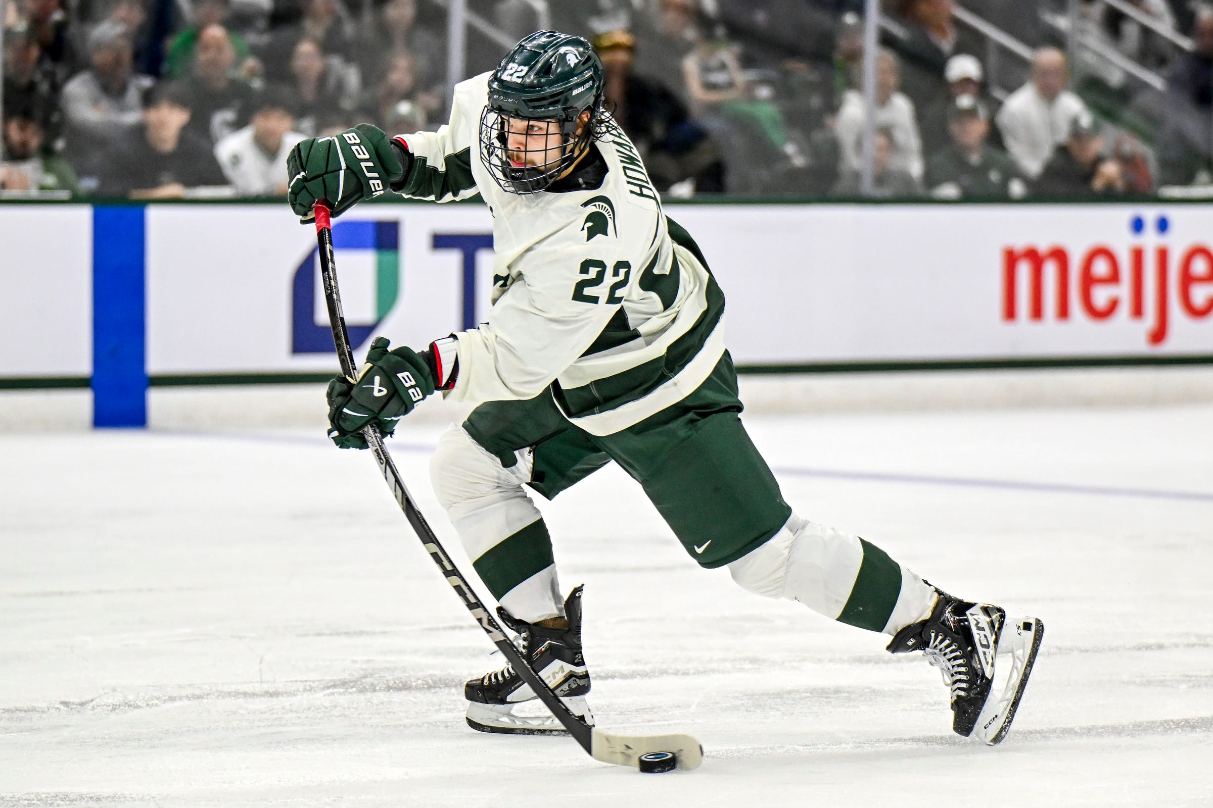 Chicago Blackhawks should target Tampa Bay Lightning prospect in trade talks