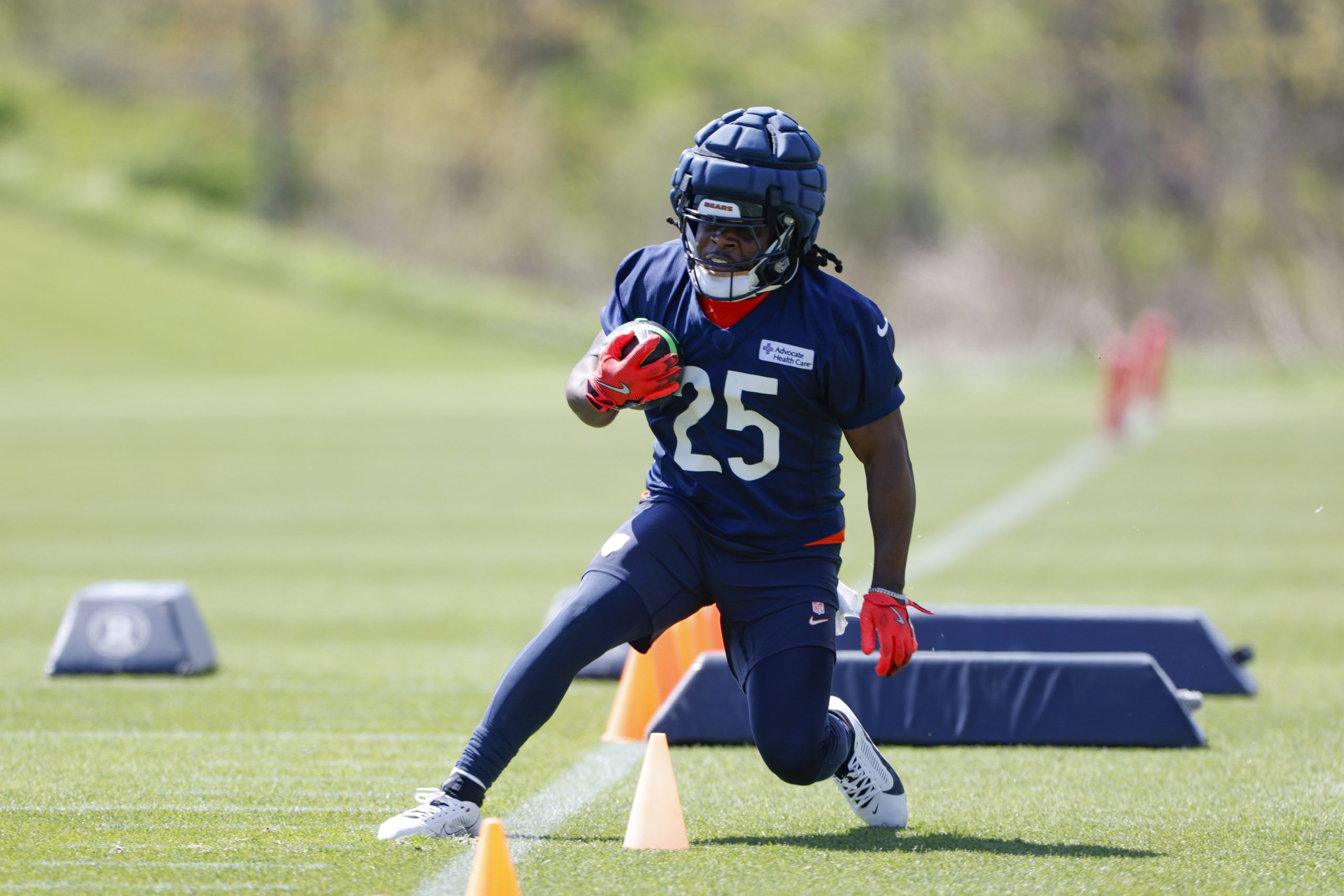 Chicago Bears 'weakest' position group is turning heads at training camp 2 Chicago Bears Kyle Monangai