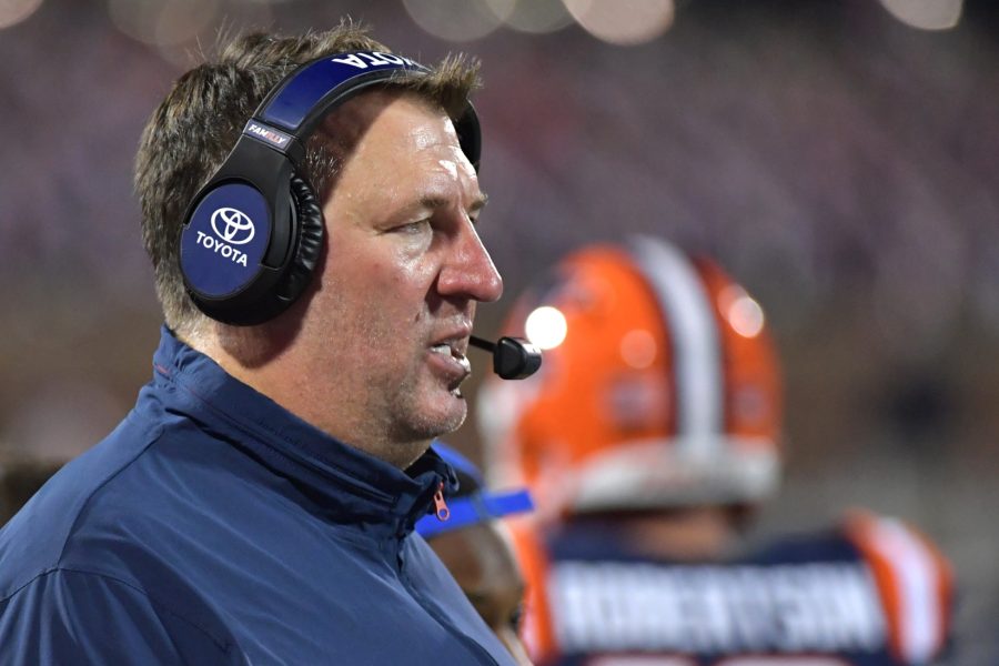 NCAA Football: Eastern Illinois at Illinois Illinois Fighting Illini head coach Bret Bielema on the sidelines during the second half at Memorial Stadium.