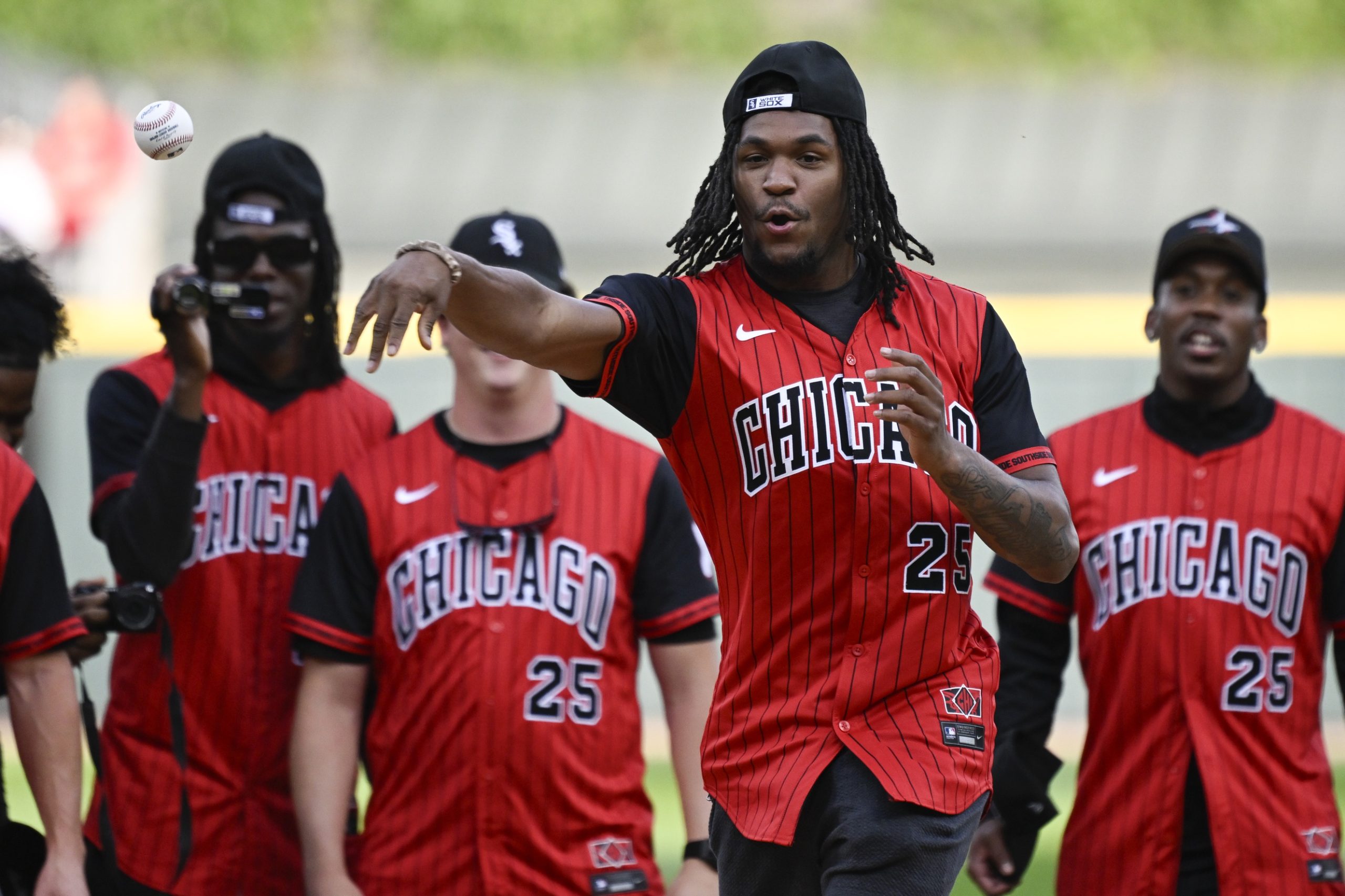 Chicago Bears WR Luther Burden III made curious decision amid soft tissue injury