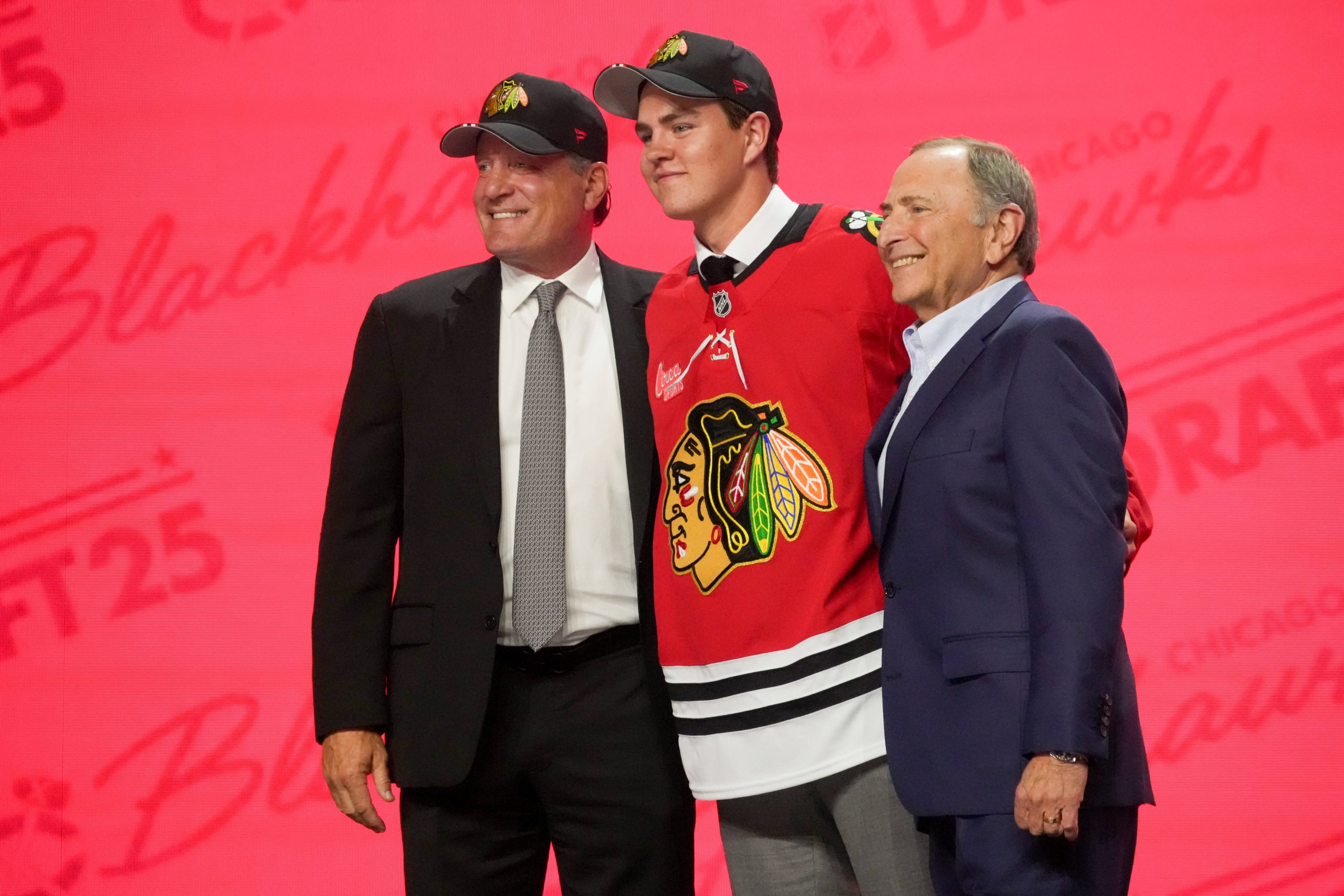 Chicago Blackhawks receive ultimatum from draft pick Anton Frondell
