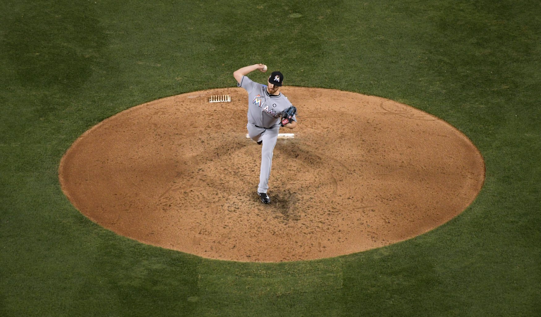 Cubs pitcher in 2014 Addison Russell trade suddenly retires