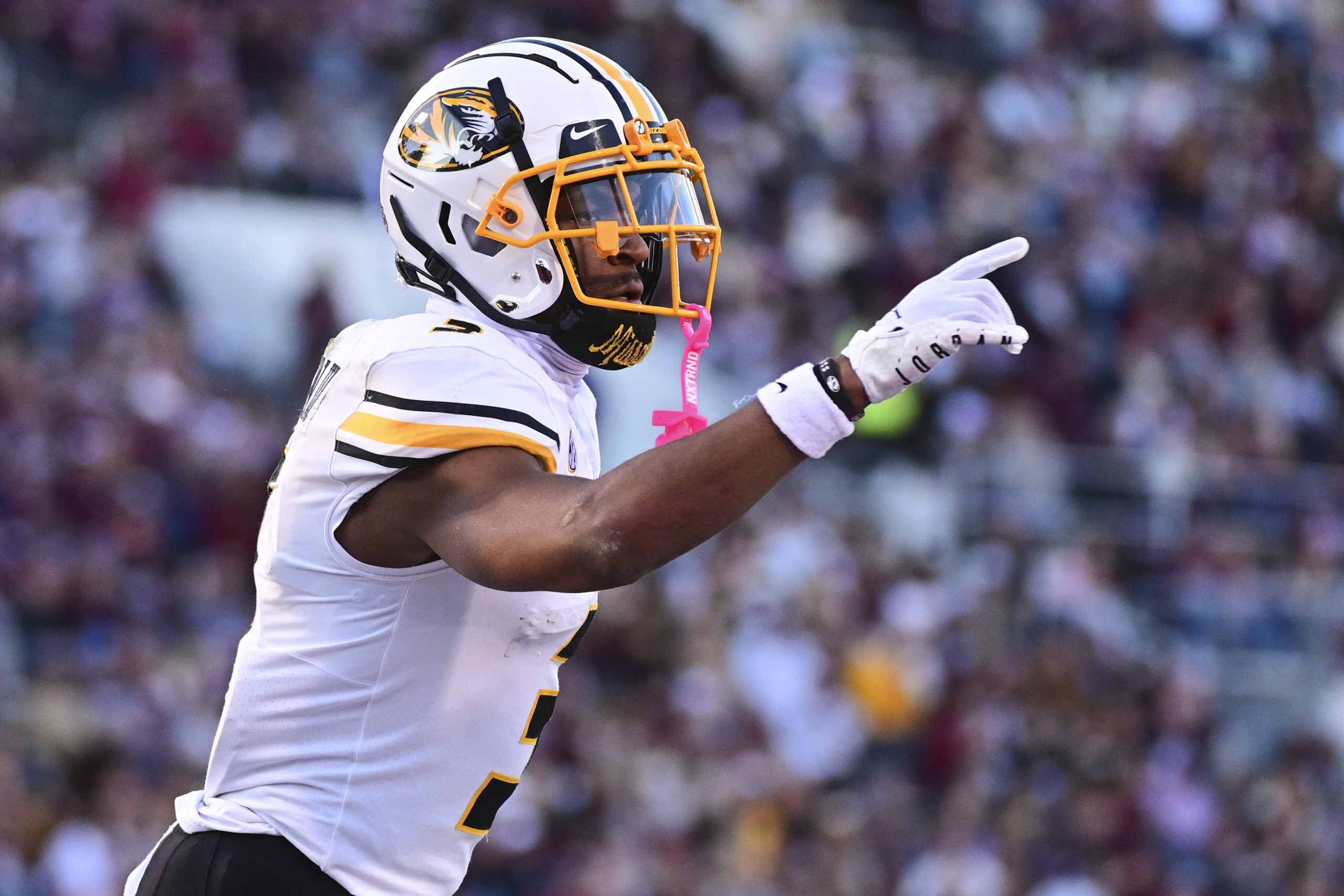Luther Burden III and the Bears need to avoid a potential rookie contract hold out at all costs