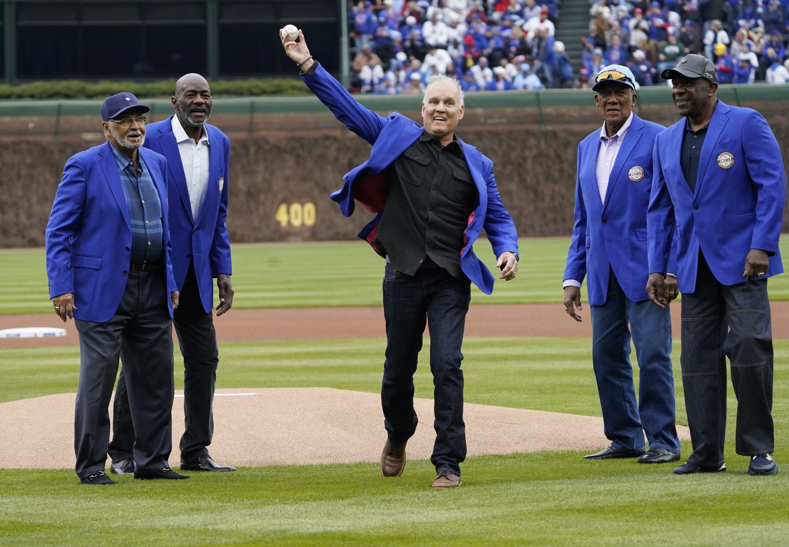 Chicago Cubs announce the tragic passing of HOF and 10x All-Star Ryne Sandberg