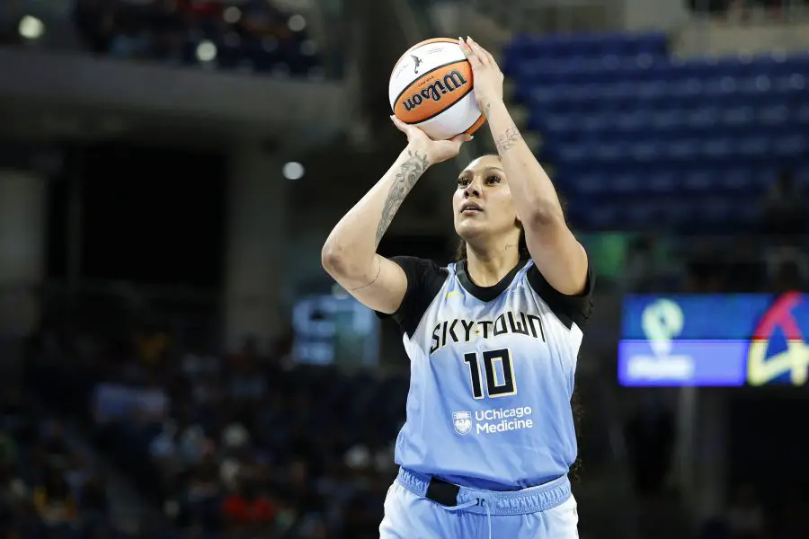 Chicago Sky center Kamilla Cardoso (10) shoots a free throw against the Los Angeles Sparks during the first half at Wintrust Arena. 