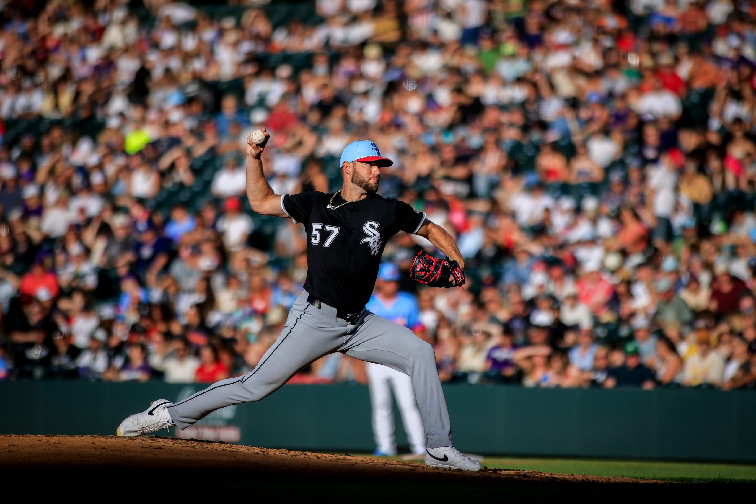 Chicago White Sox starter’s strange mishap leads to fourth quality start