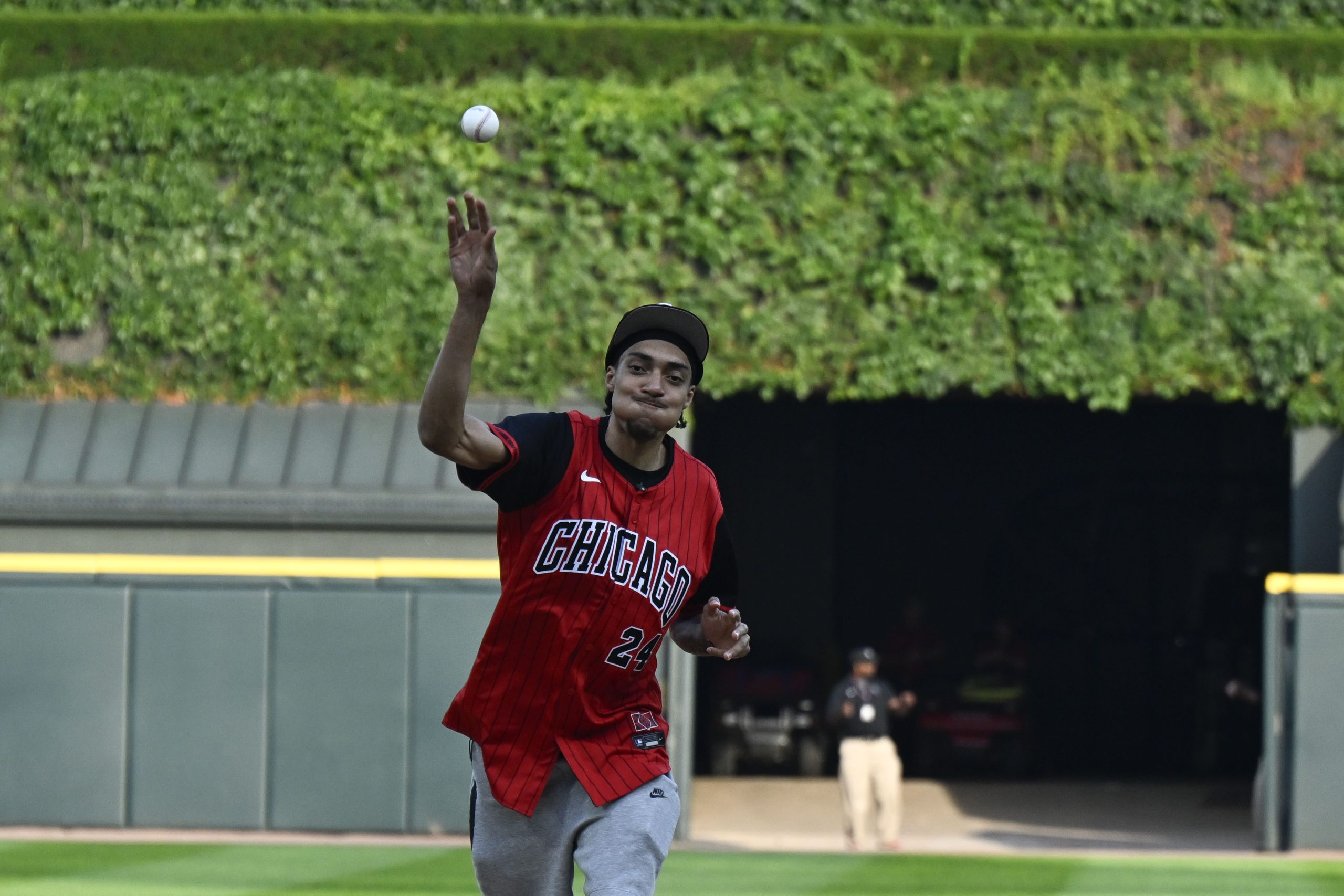 Chicago Bulls rookie struggles in his first NBA contest