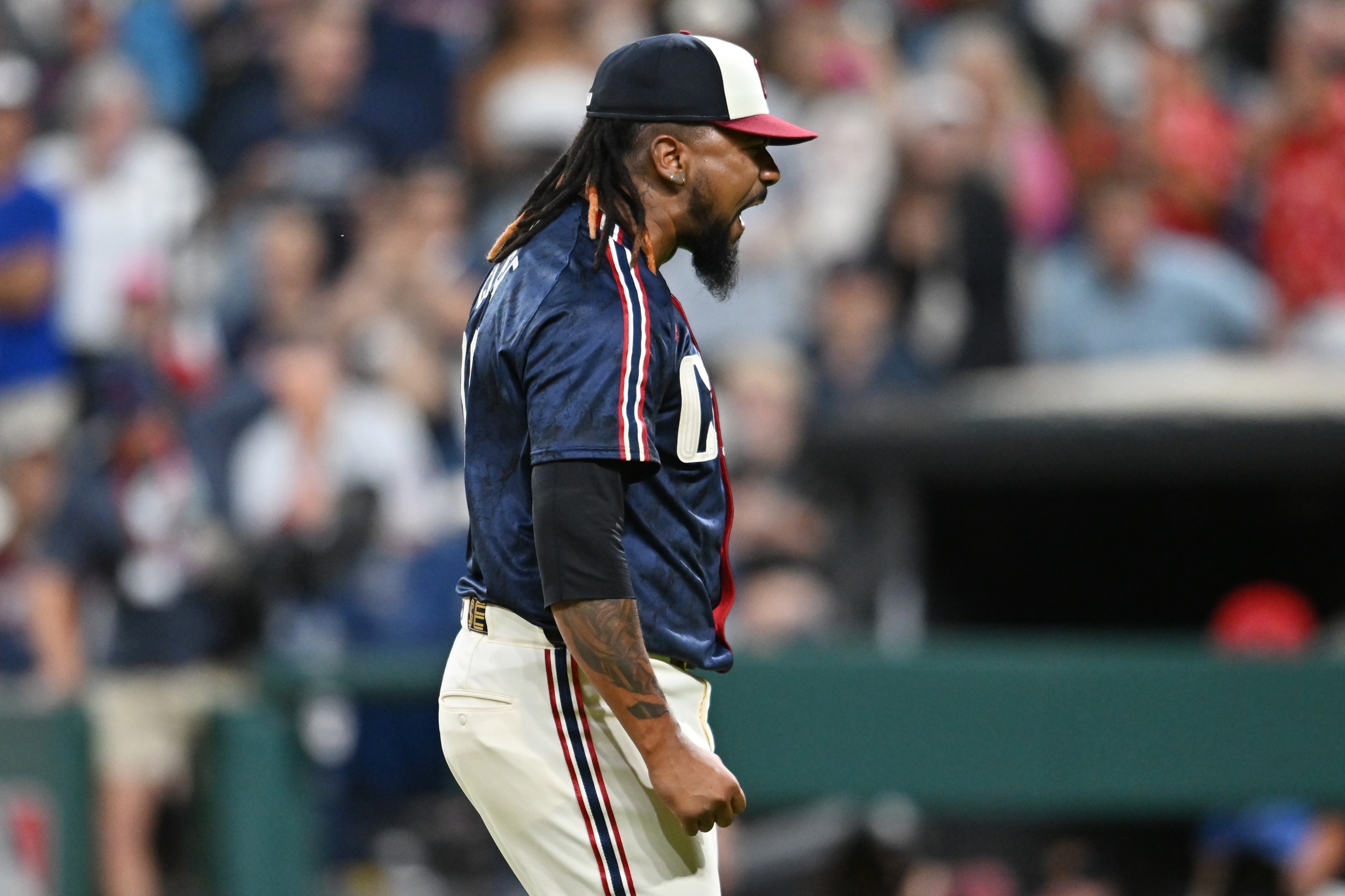 Chicago Cubs set sights on game-changing closer ahead of deadline
