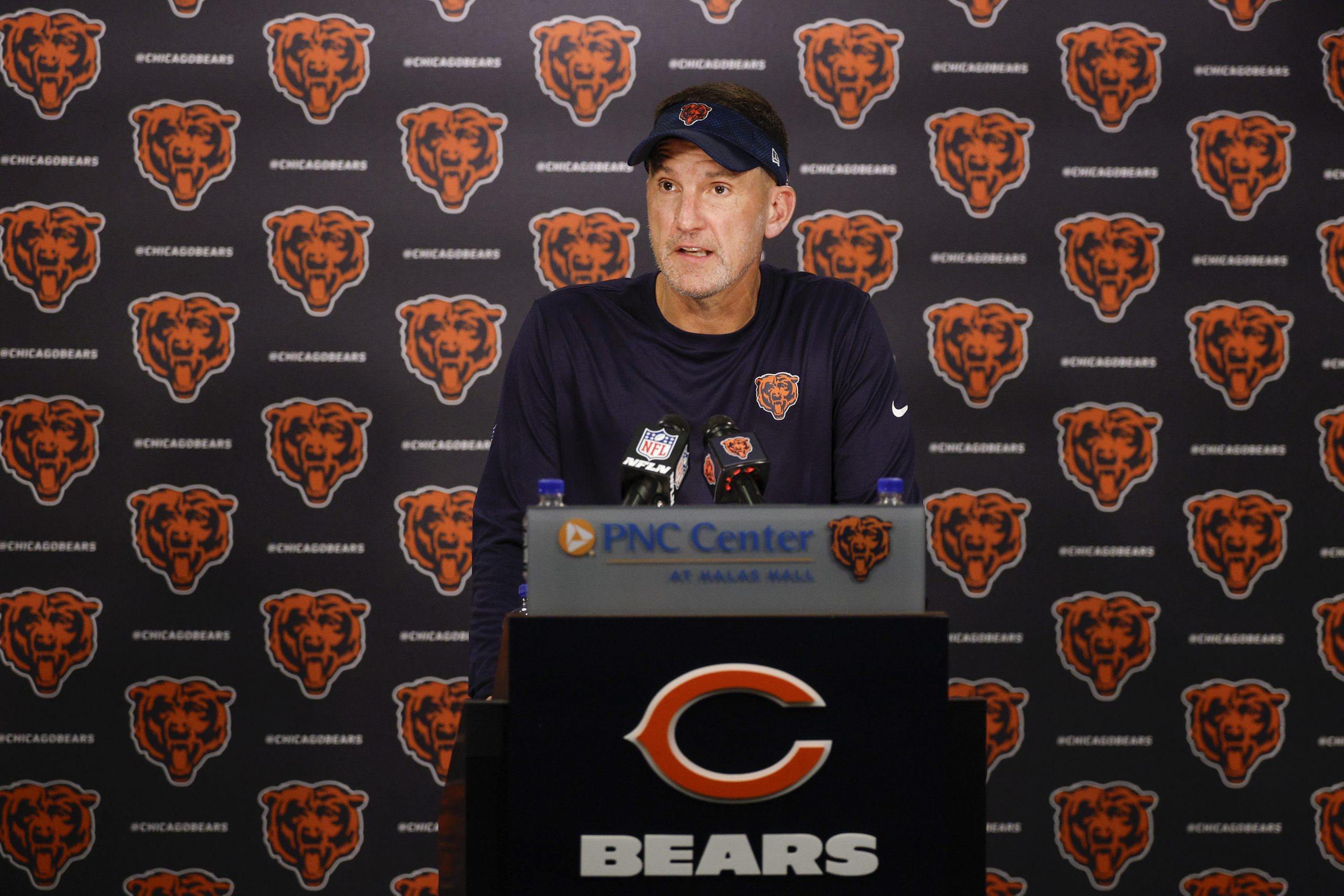 Dennis Allen, Kevin Byard cook up new Chicago Bears tradition at training camp