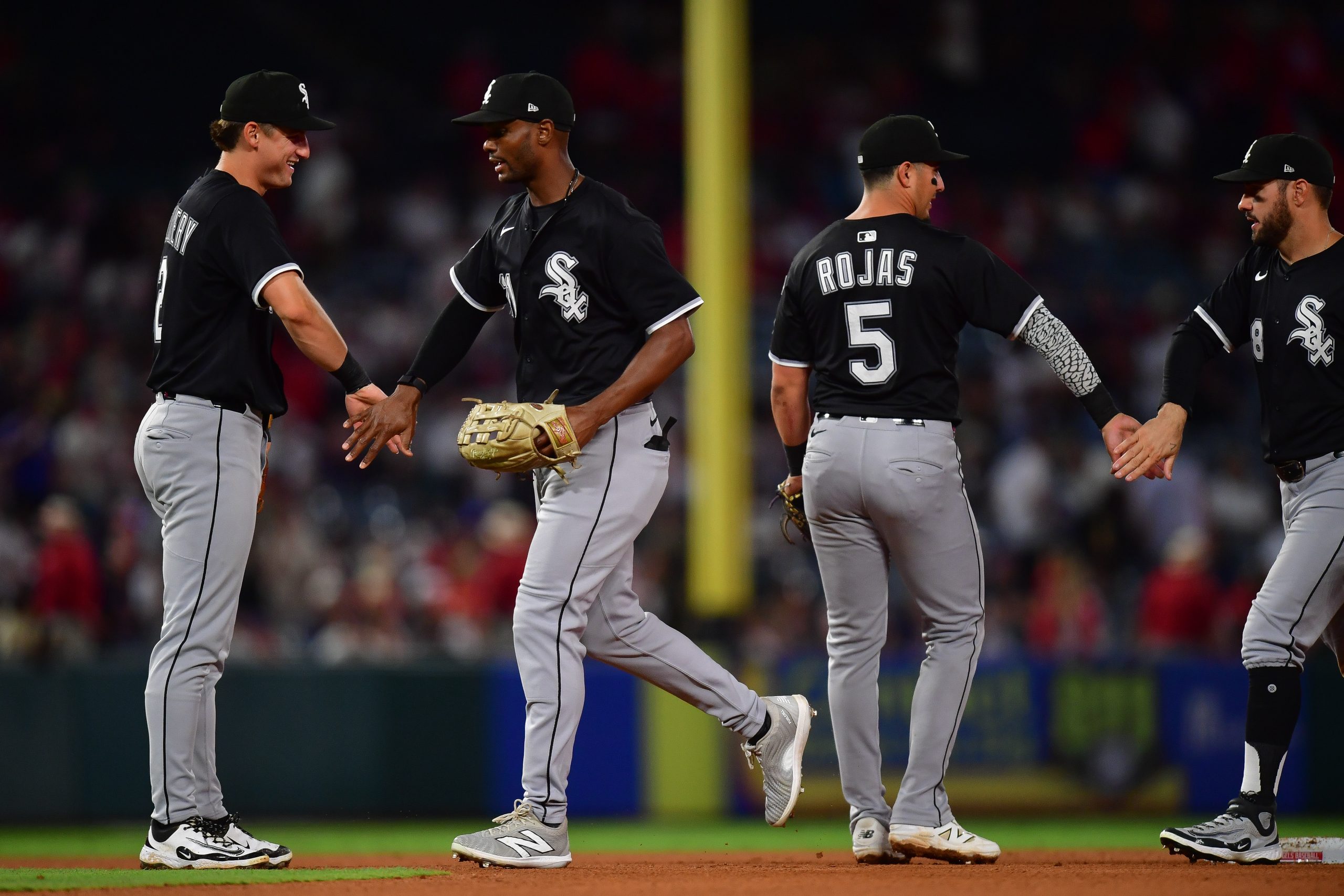 Chicago White Sox recall top trade acquisition due to an injury: Report